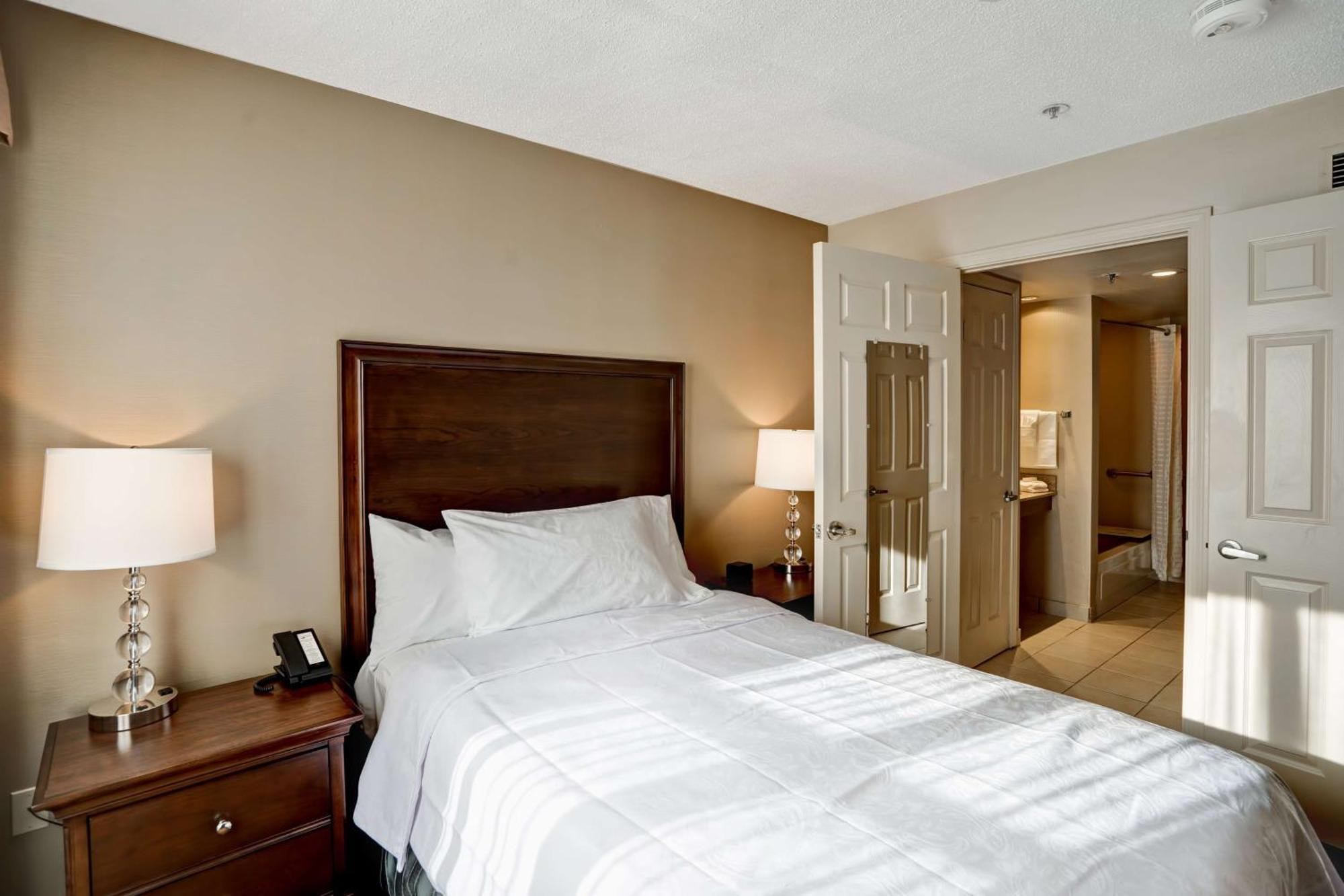 Homewood Suites By Hilton Windsor Locks Hartford Kültér fotó